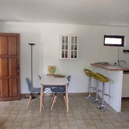 Appartement Au Fond Du Jardin Saint Jean du Pin Kültér fotó