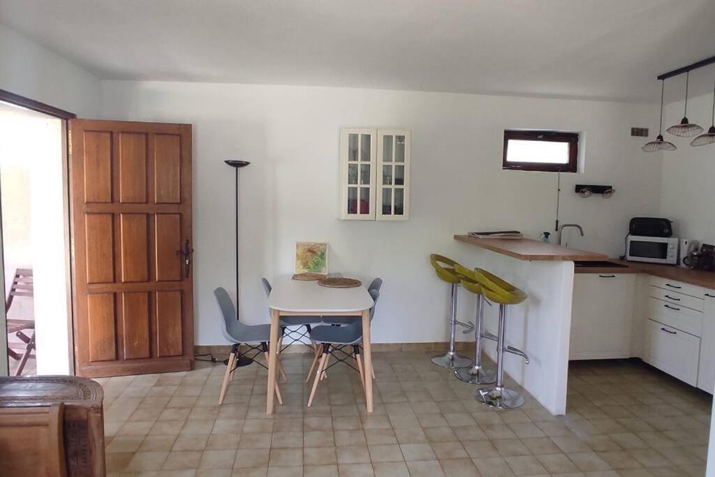 Appartement Au Fond Du Jardin Saint Jean du Pin Kültér fotó